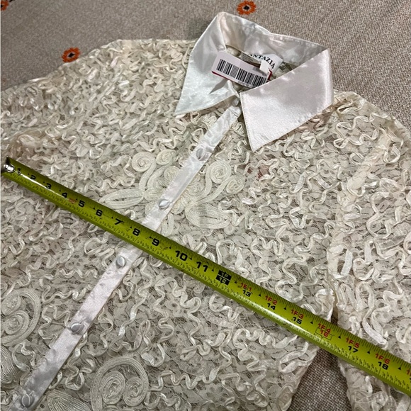 Fantazia Vintage lace Knit long sleeve blouse size S Small Sheer - Front Button - Picture 14 of 14